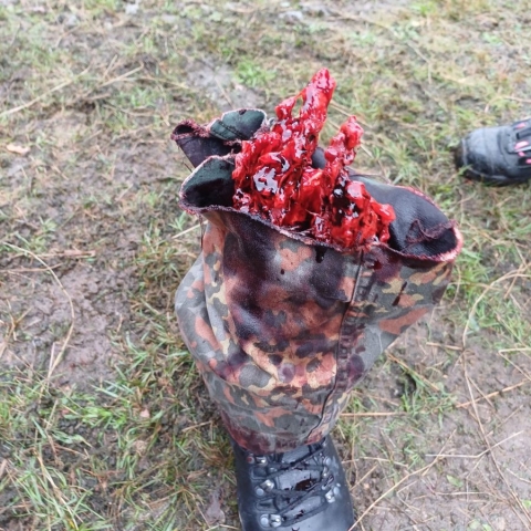 Abgerissener Fuß in Bundeswehr Stiefel
