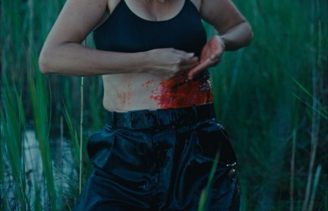 Schnittverletzung Bauch Schnittverletzung Bauch bei Welcome to Paradies