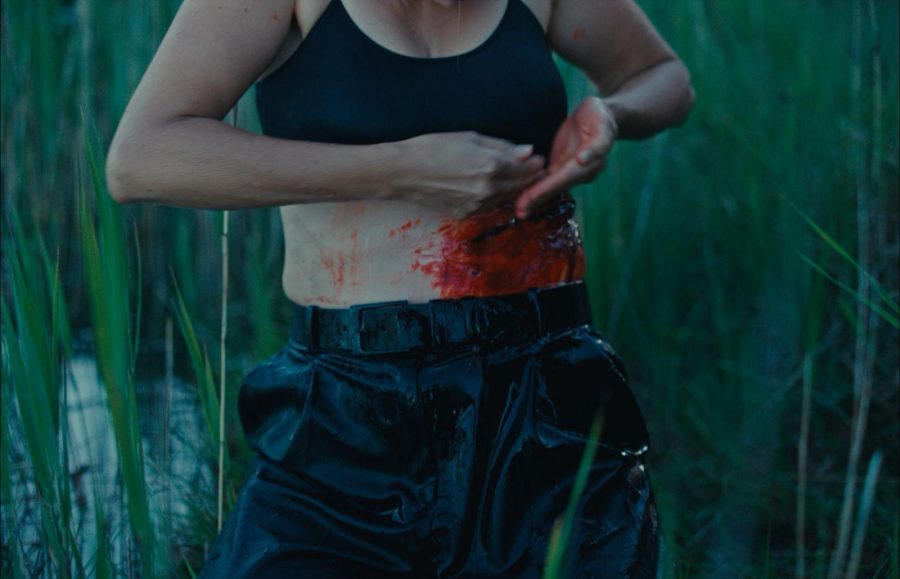 Schnittverletzung Bauch bei Welcome to Paradies