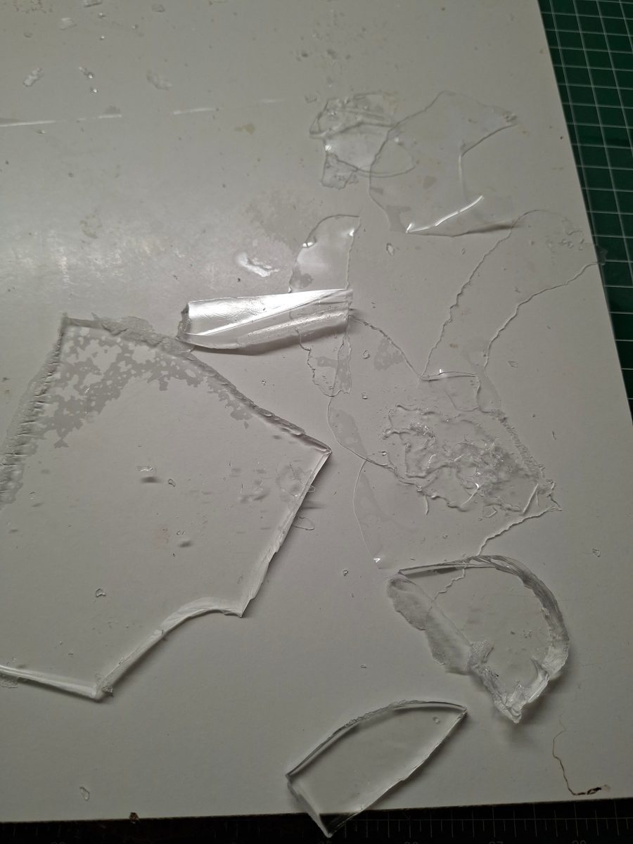 Rubber Glass Große Scherben
